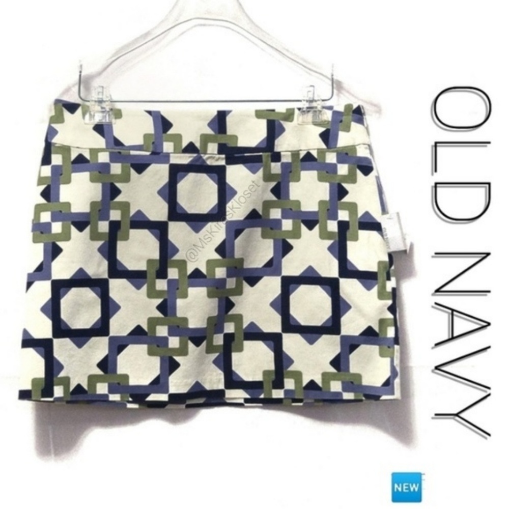 🆕 Geometric Print Mini Skirt NWT      